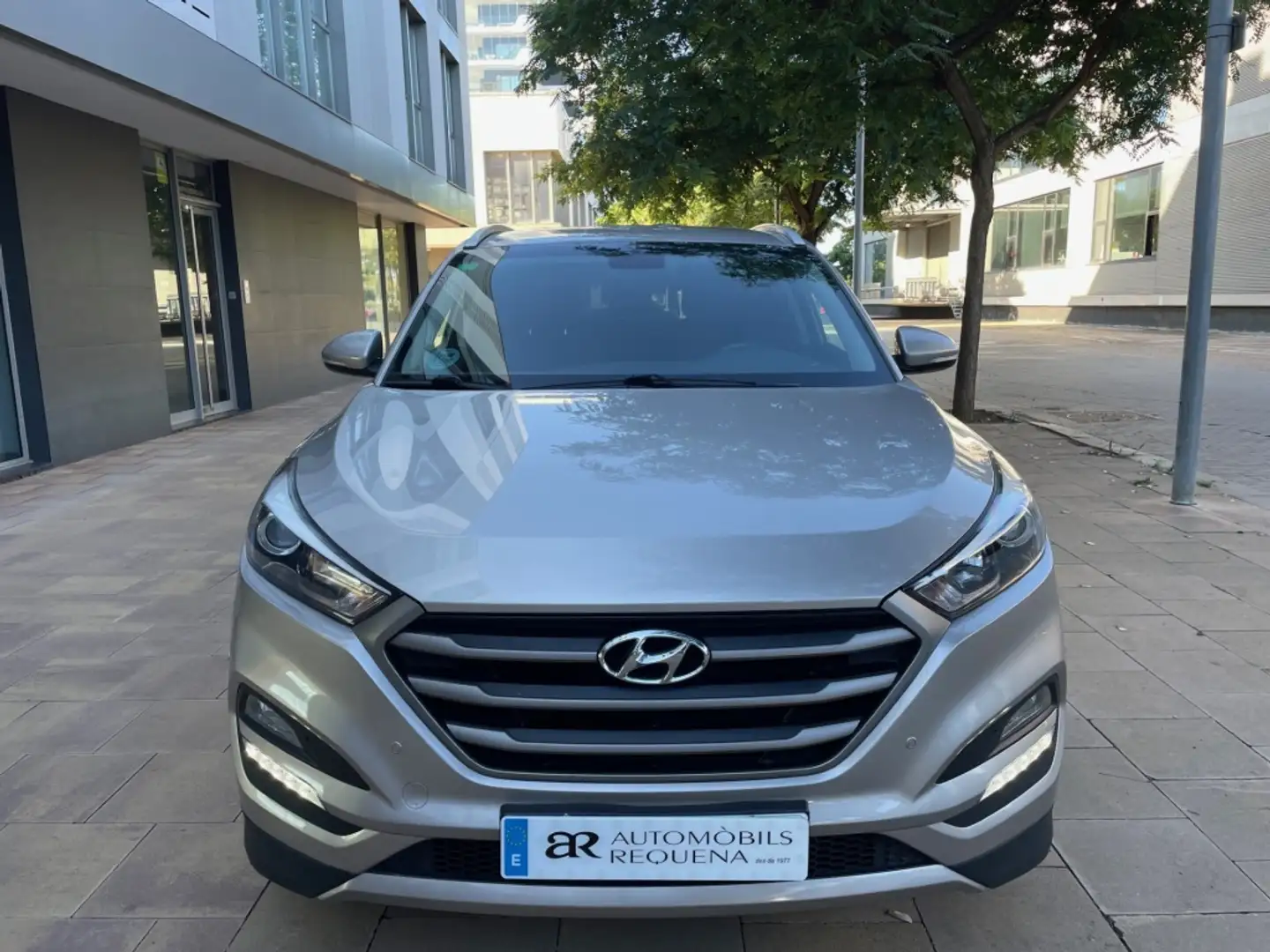 Hyundai TUCSON 1.6 GDI BD 25A 4x2 131 Gris - 2