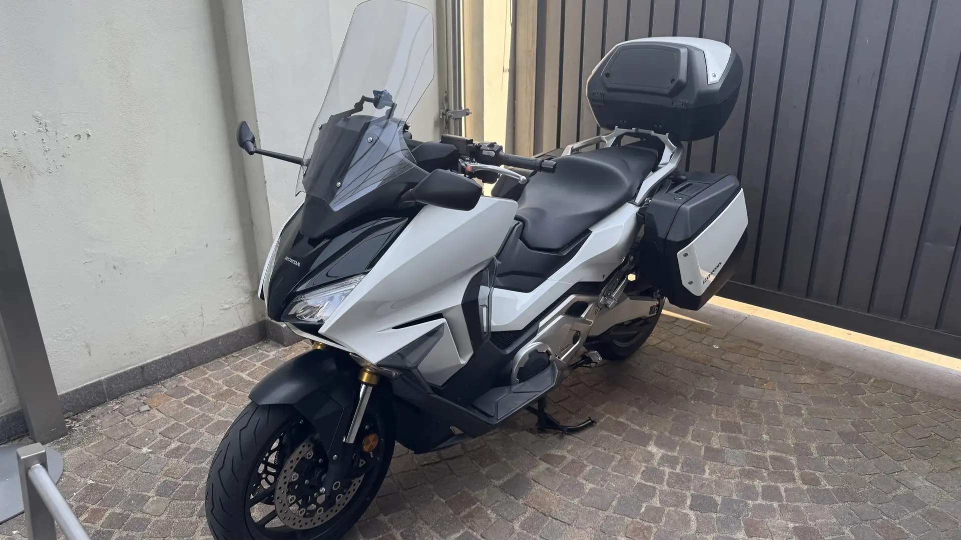 Honda Forza 750 travel - 2