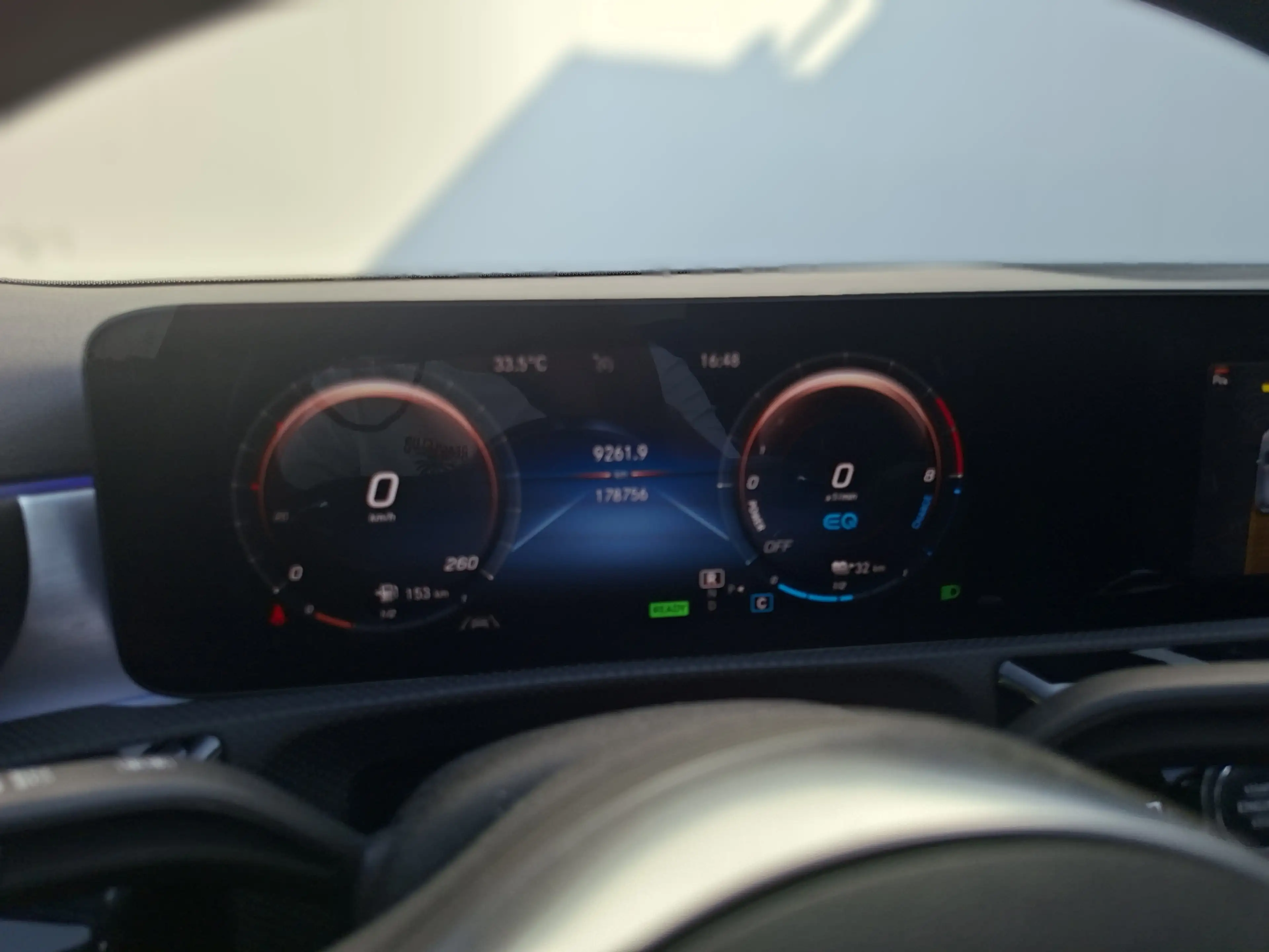 Mercedes-Benz A 250 e Business Solution PHEV AMG Pano Trekhaak Memory — photo 22
