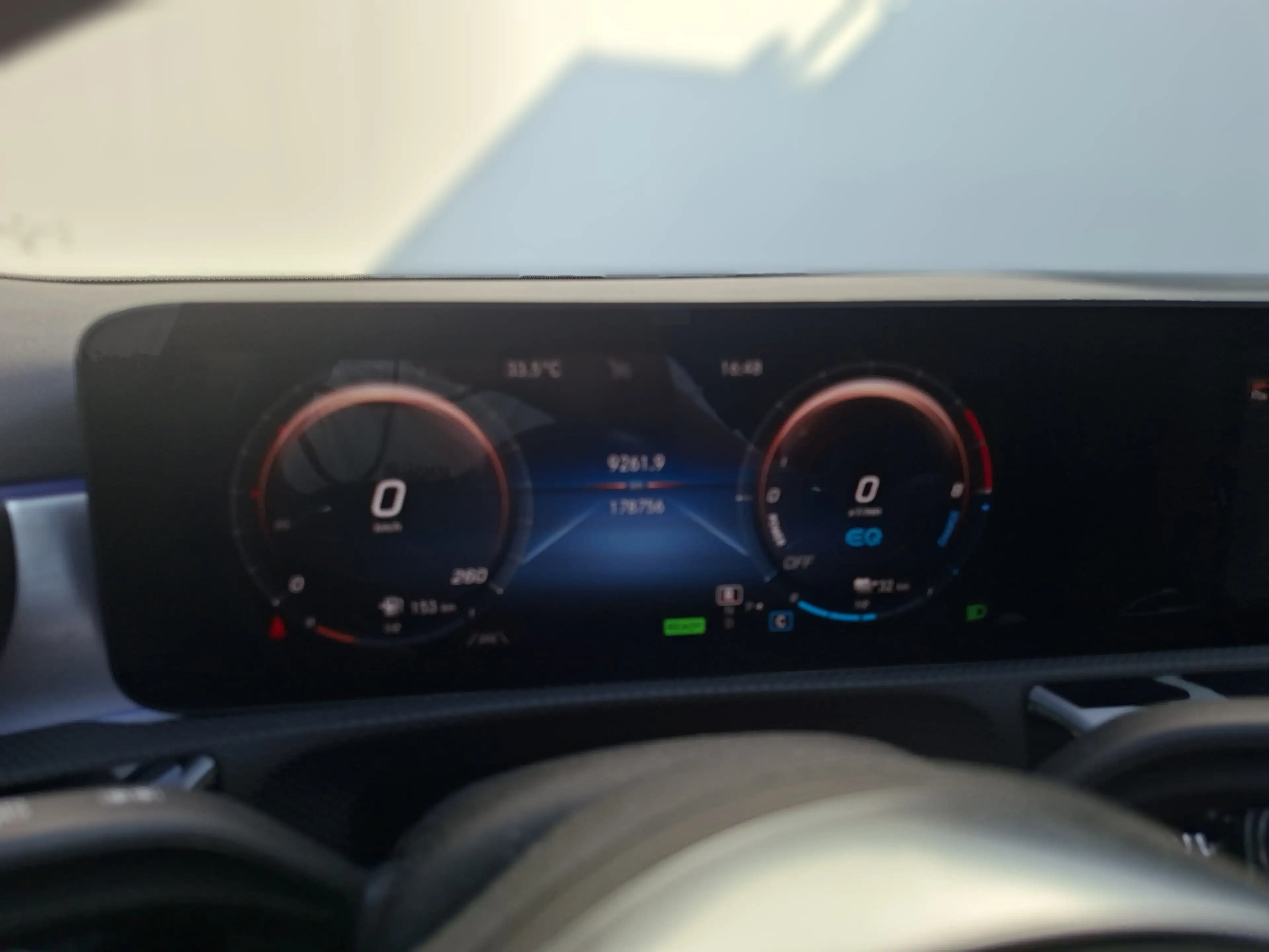 Mercedes-Benz A 250 e Business Solution PHEV AMG Pano Trekhaak Memory — photo 23