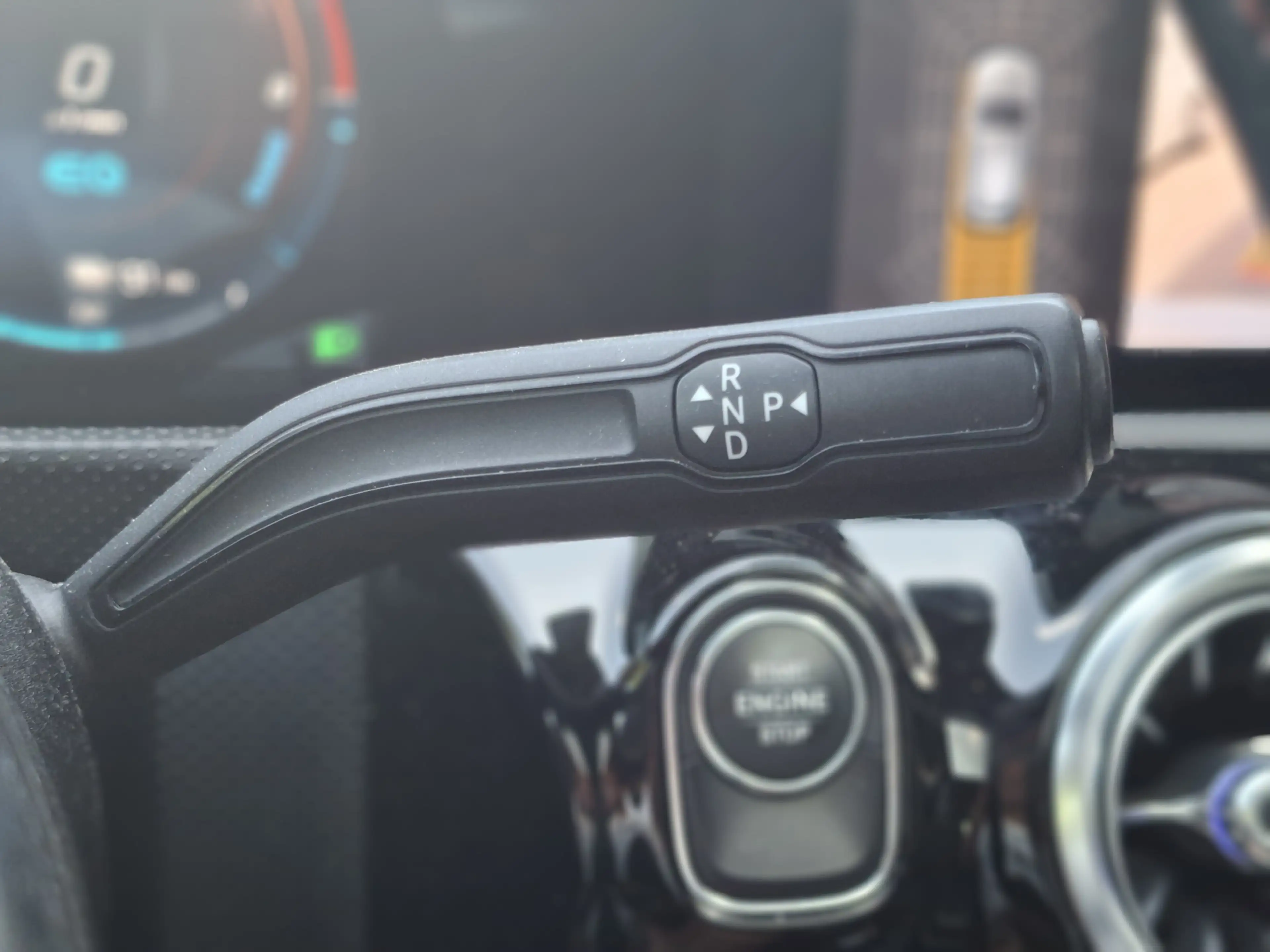 Mercedes-Benz A 250 e Business Solution PHEV AMG Pano Trekhaak Memory — photo 8