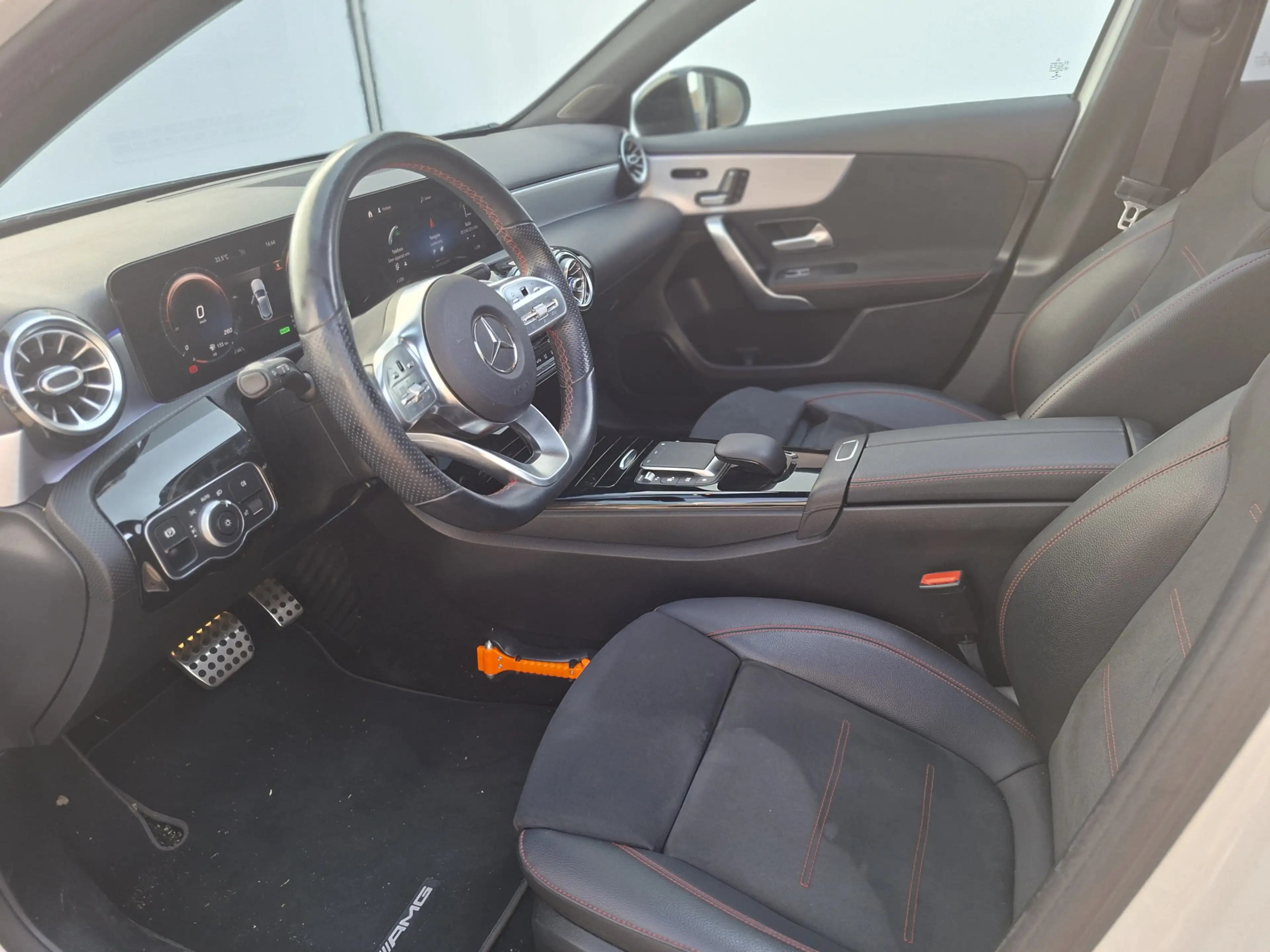 Mercedes-Benz A 250 e Business Solution PHEV AMG Pano Trekhaak Memory — photo 16