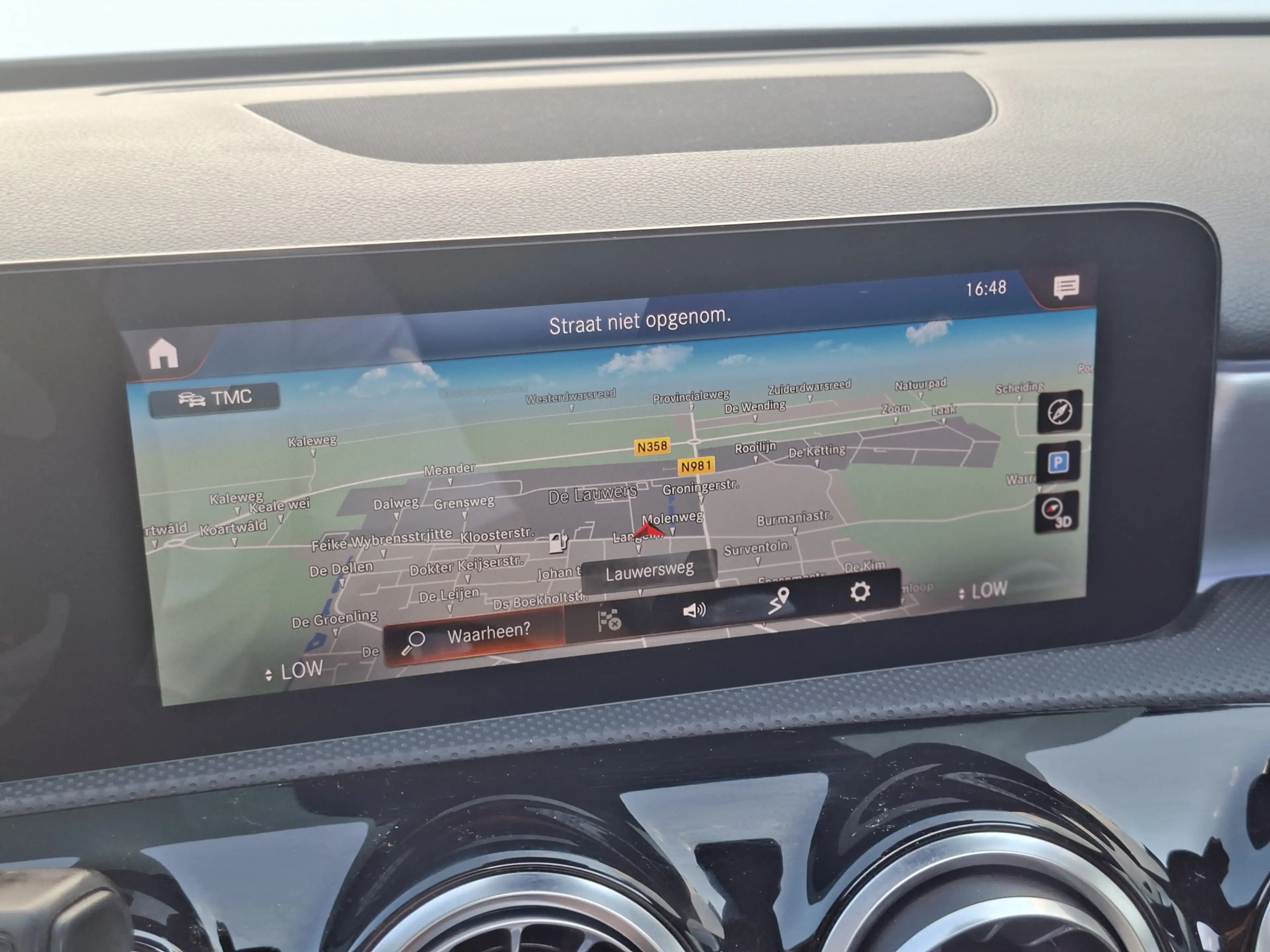 Mercedes-Benz A 250 e Business Solution PHEV AMG Pano Trekhaak Memory — photo 9