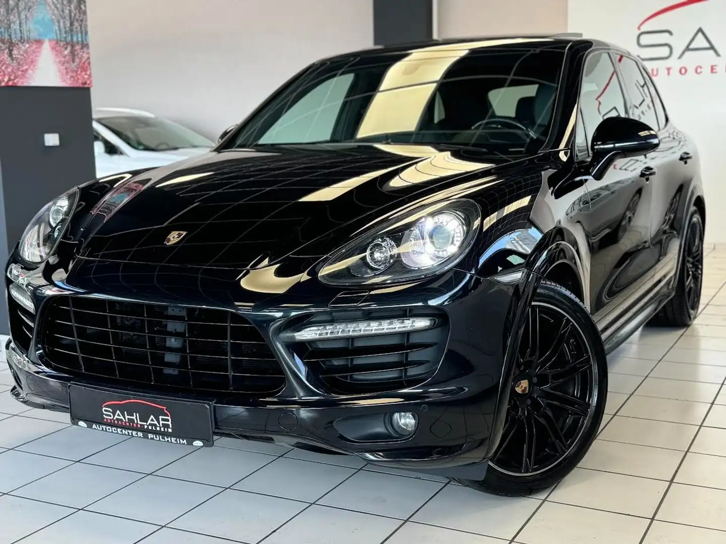 Porsche Cayenne GTS°STANDHEIZUNG°PANO°NAVI°BI-XENON Schwarz - 1
