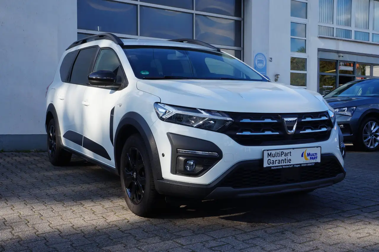 Dacia Jogger Extreme — photo 1 of 33