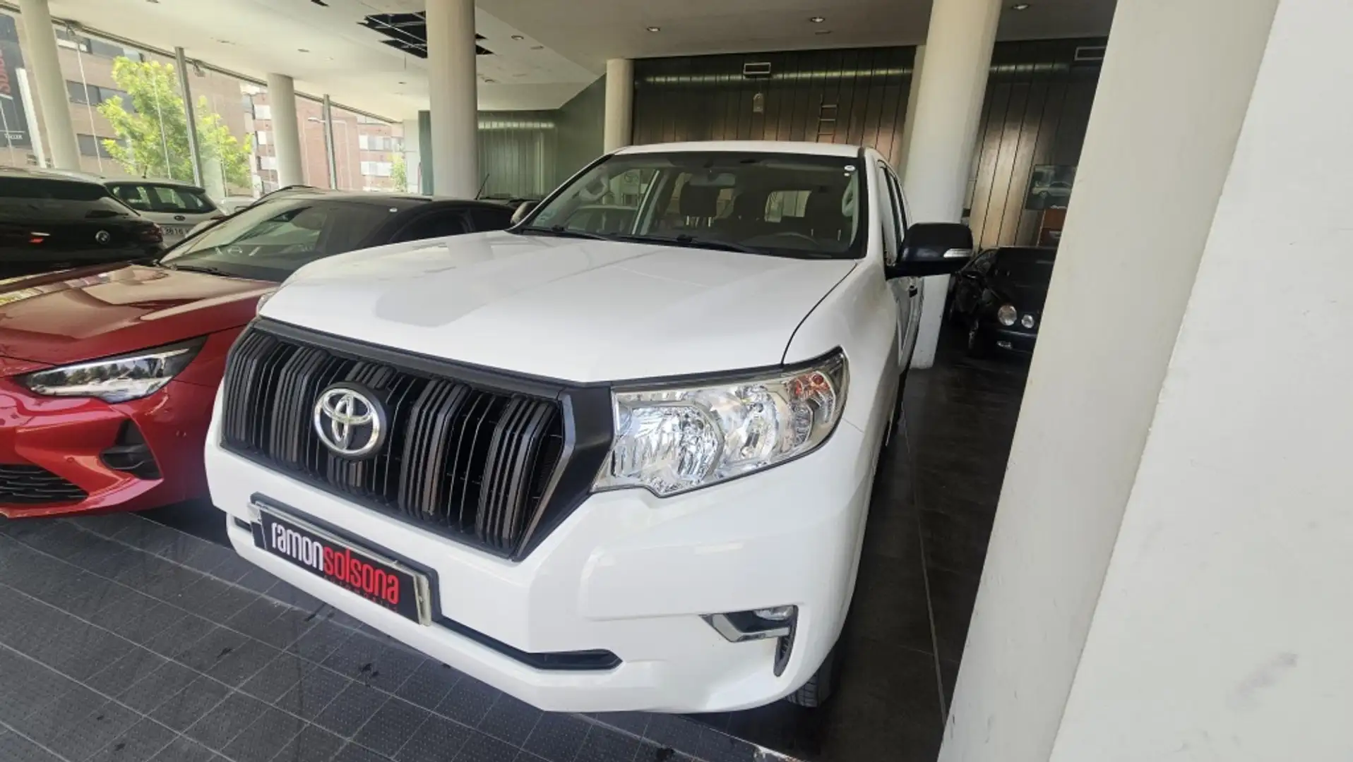 Toyota Land Cruiser D-4D GX Blanco - 1