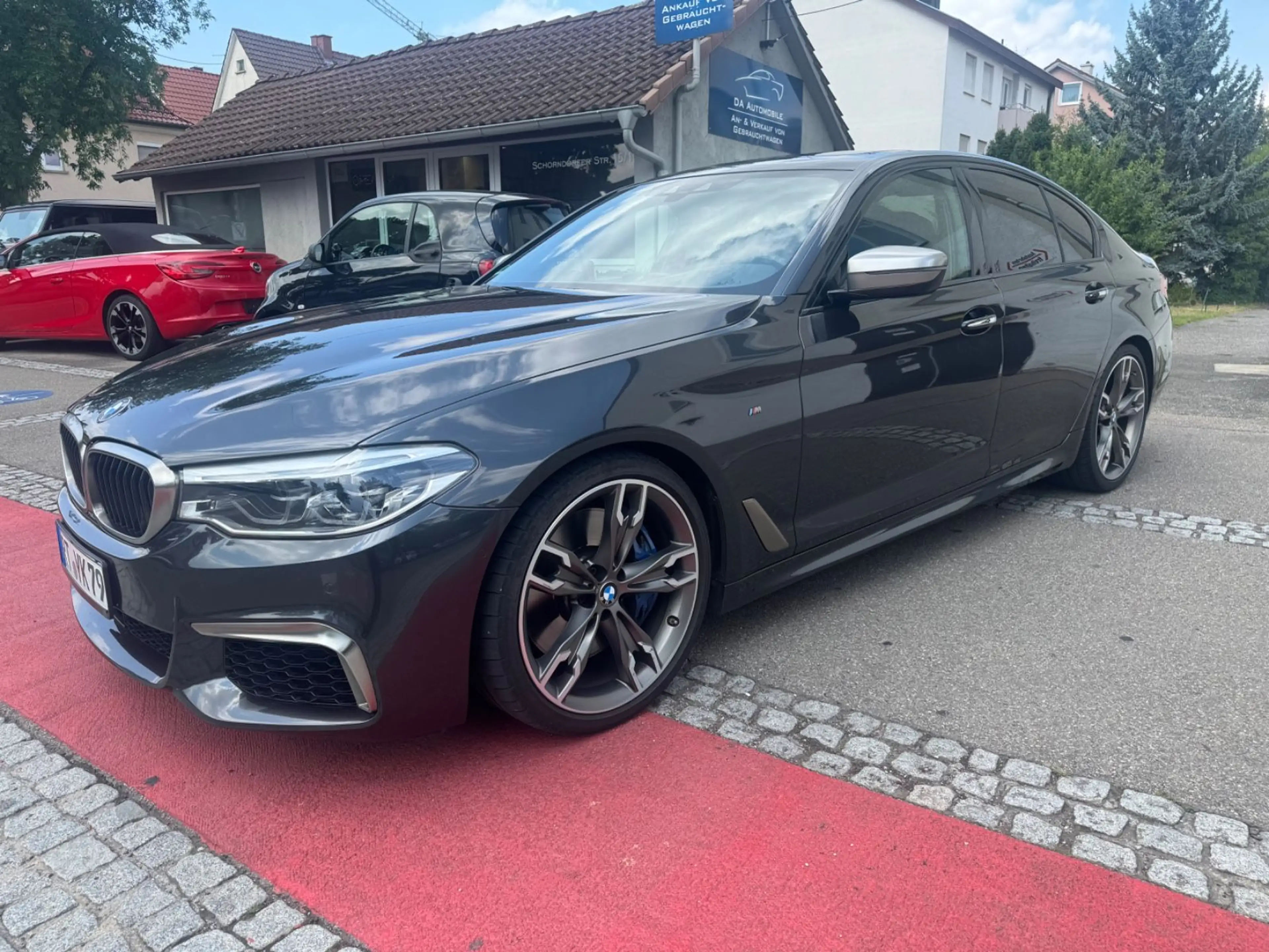 BMW 550 i xDrive/HUD/LED/Titan