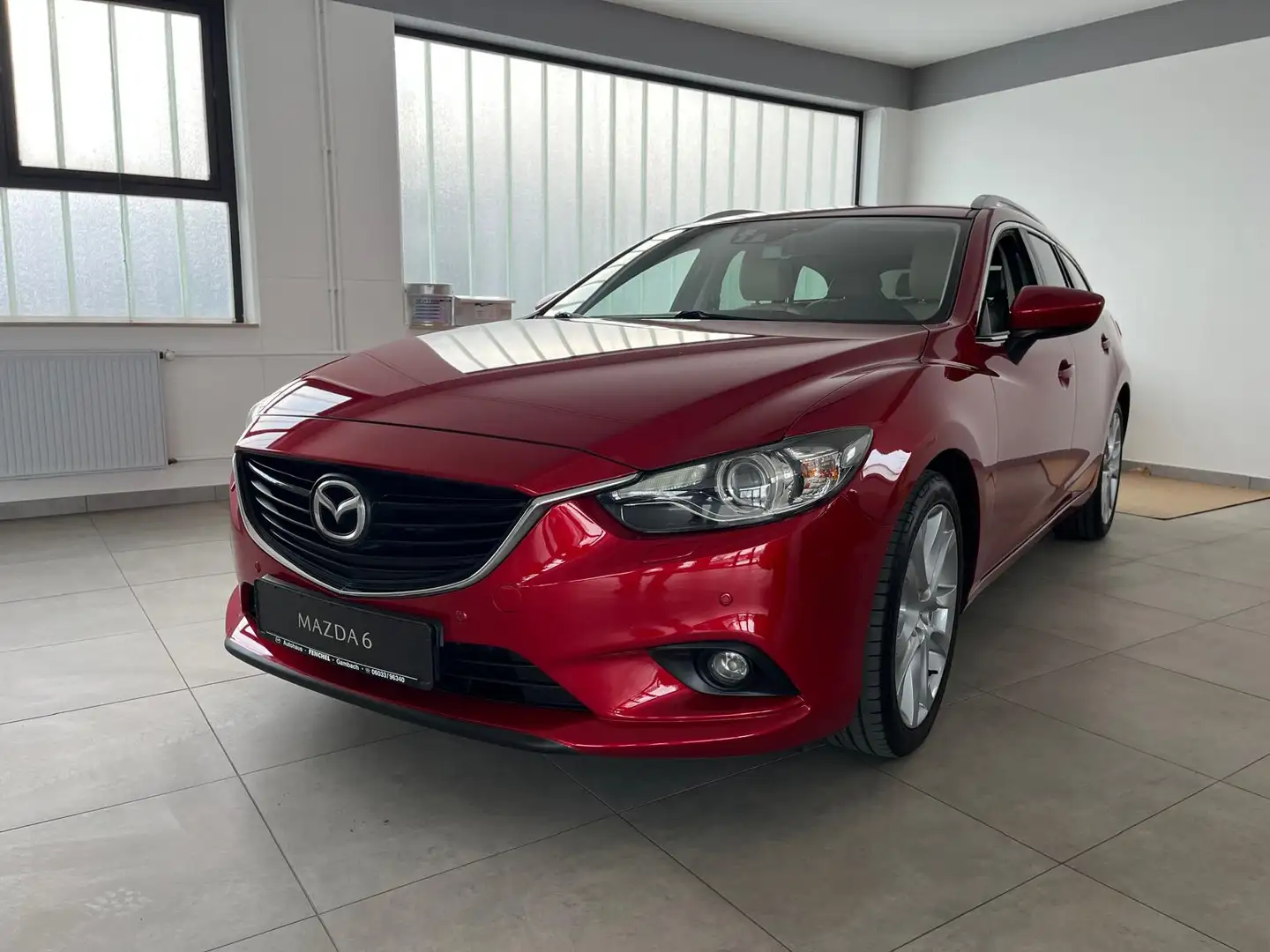 Mazda 6 SKYACTIV-G Sports-Line, Leder, Navi Rot - 1