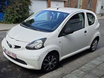 1.0i VVT-i