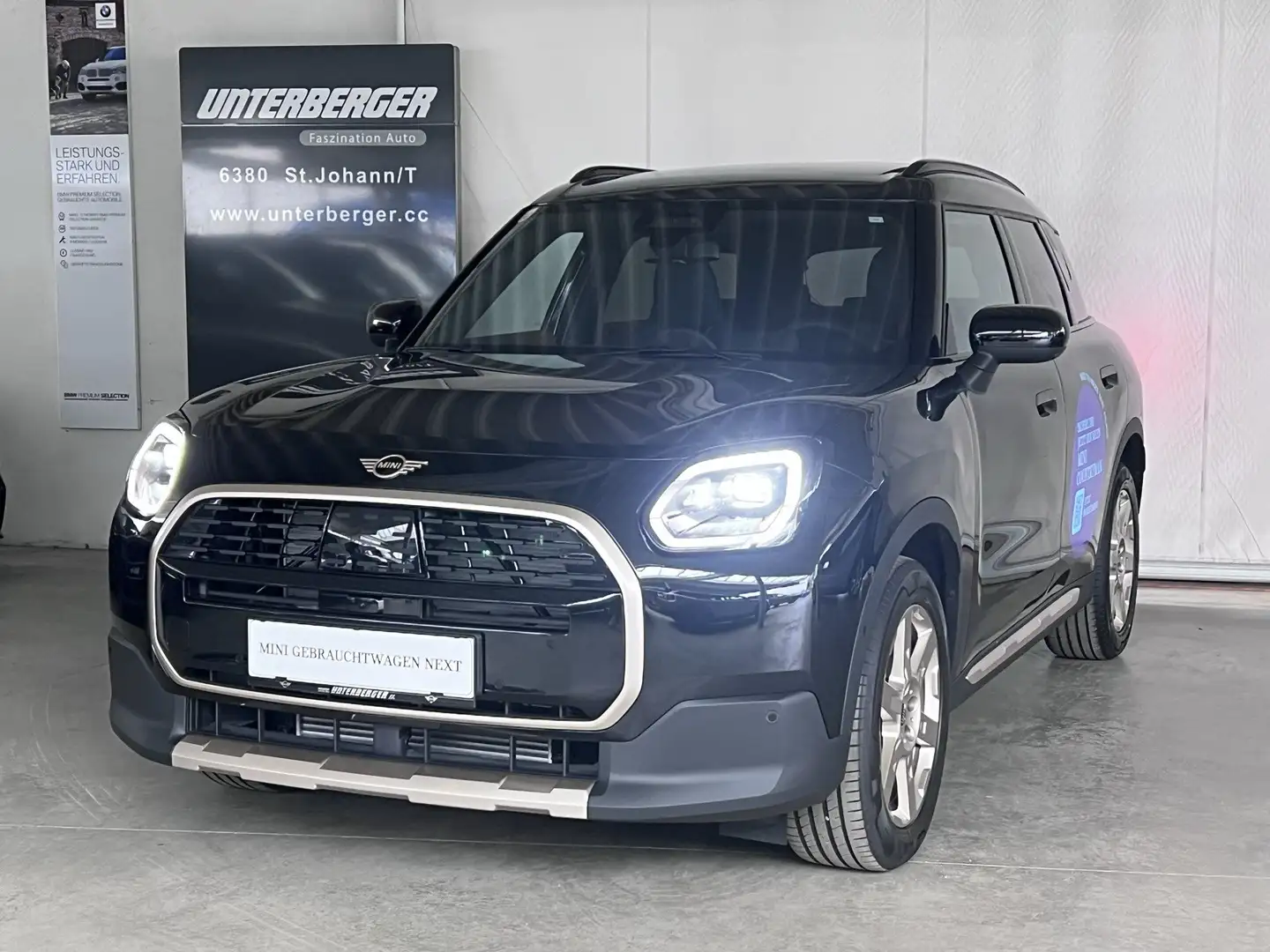 MINI Cooper Countryman Countryman C Favoured Trim / Paket XL Fekete - 1