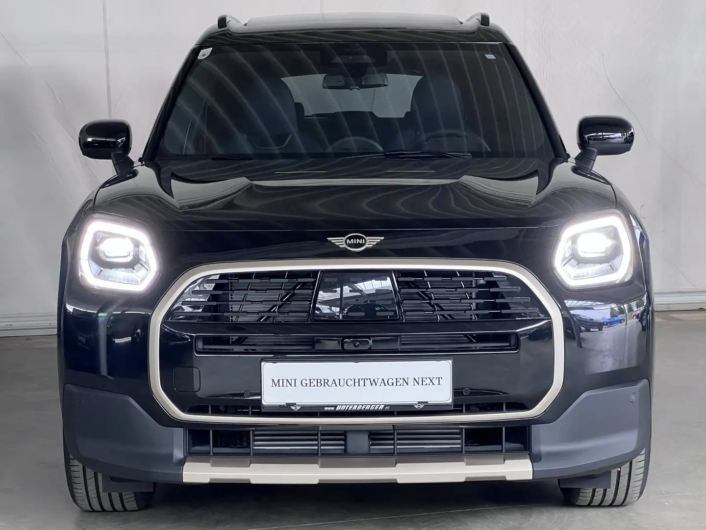 MINI Cooper Countryman Countryman C Favoured Trim / Paket XL Schwarz - 2
