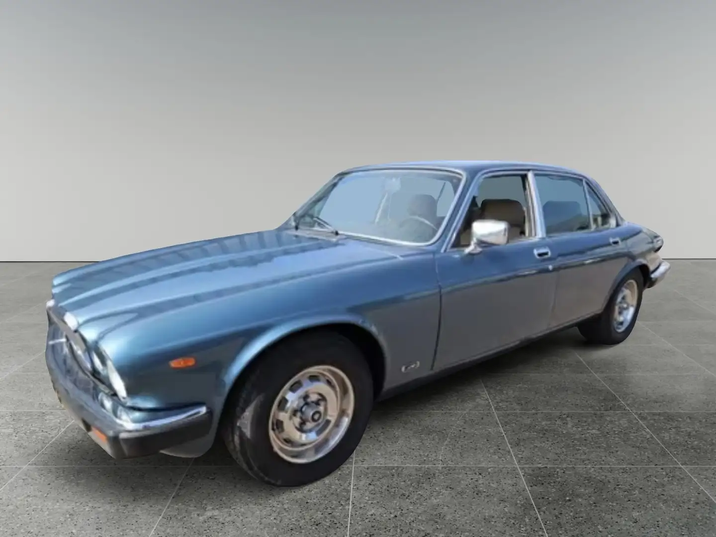 Jaguar XJ 5.3 V12 HE Albastru - 2