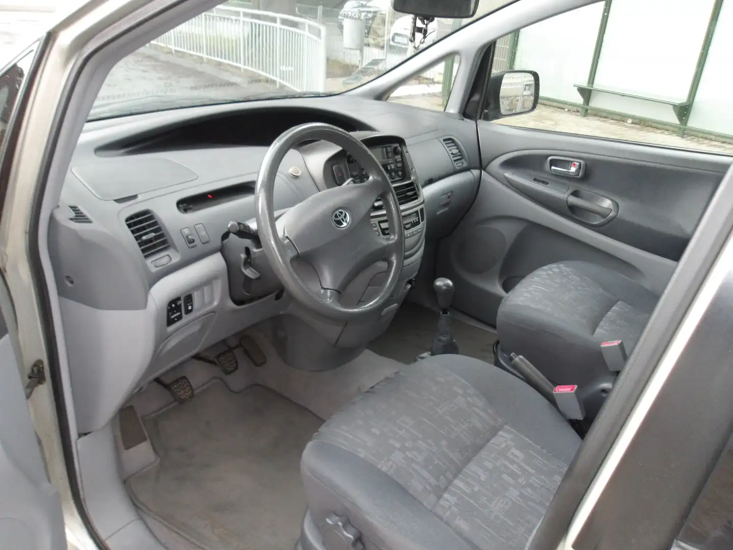 Toyota Previa Previa 2.4 linea sol Silber - 2