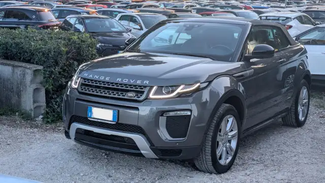 Land Rover Range Rover Evoque view 3