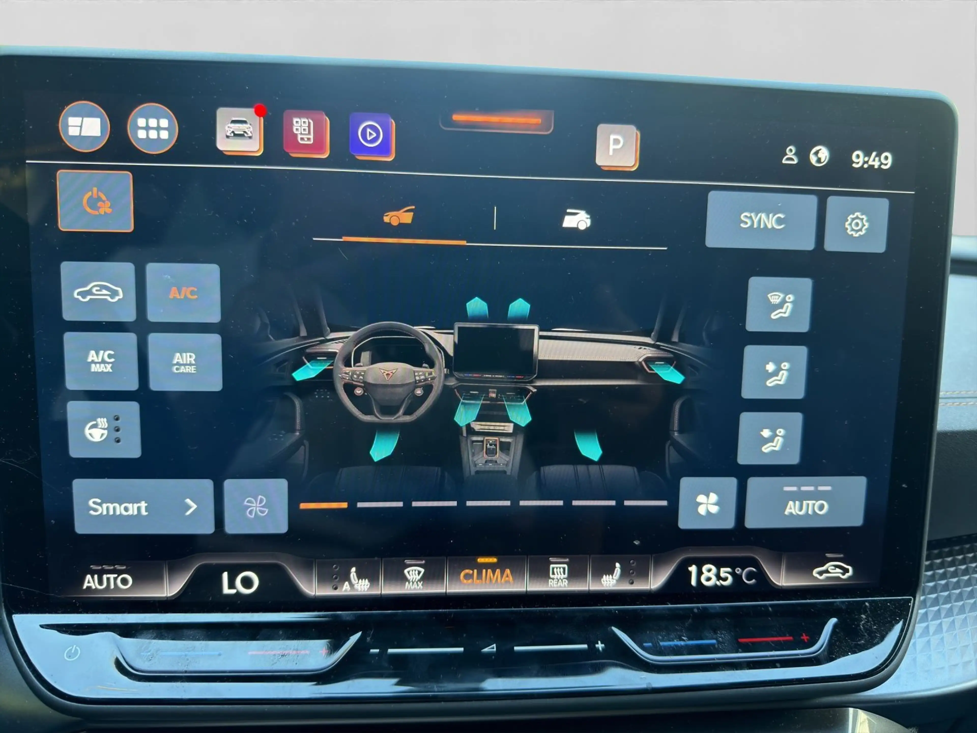 CUPRA Formentor 1.5 eTSI DSG NAVI ACC IPA SITZH LM18 G — photo 13