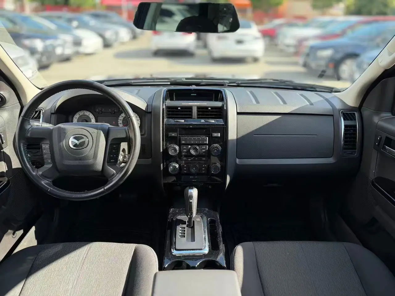 Mazda Tribute снимка Mazda Tribute