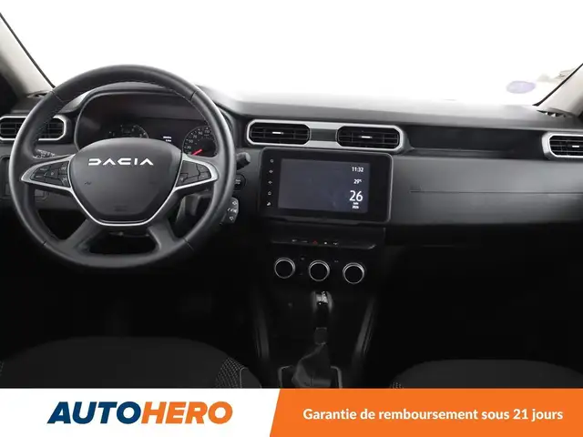 Dacia Duster view 12