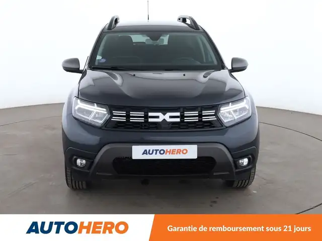 Dacia Duster view 9