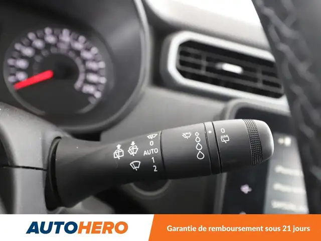Dacia Duster view 28