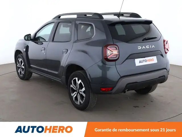 Dacia Duster view 4