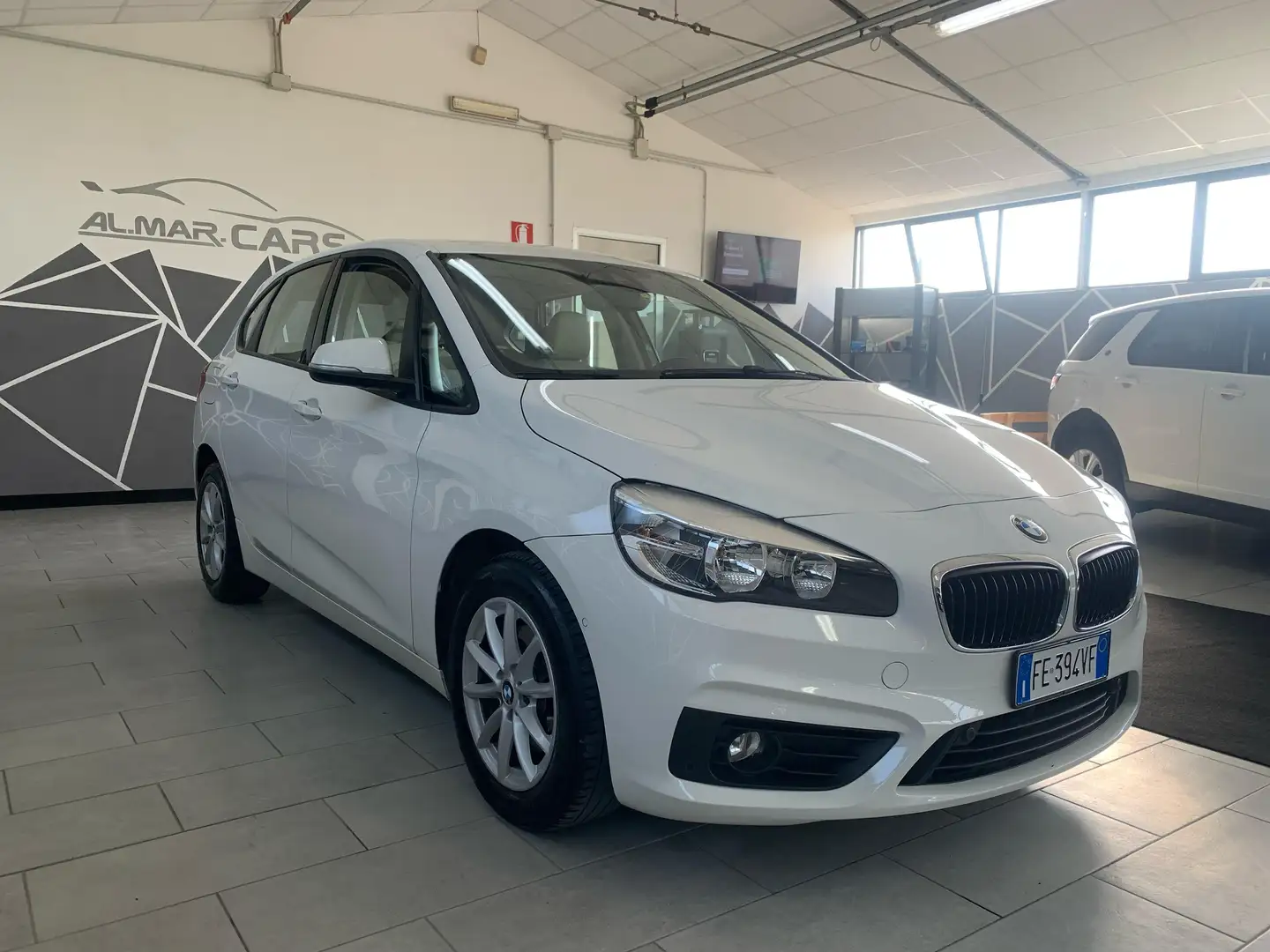 BMW 216 216d Active Tourer Blanc - 1