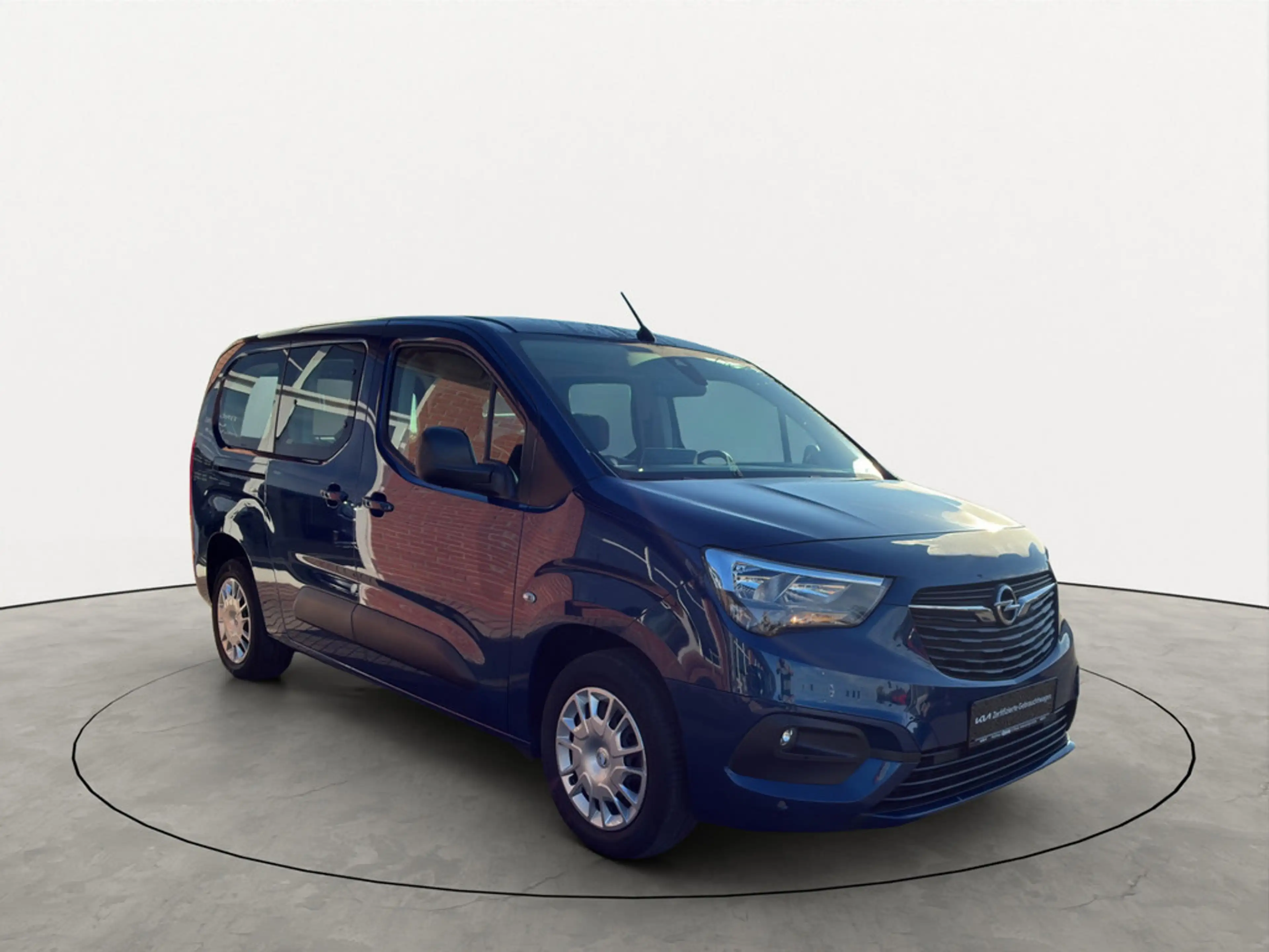 Opel Combo Life E 1.2 Edition | NAVI | AHK | SHZ — photo 7