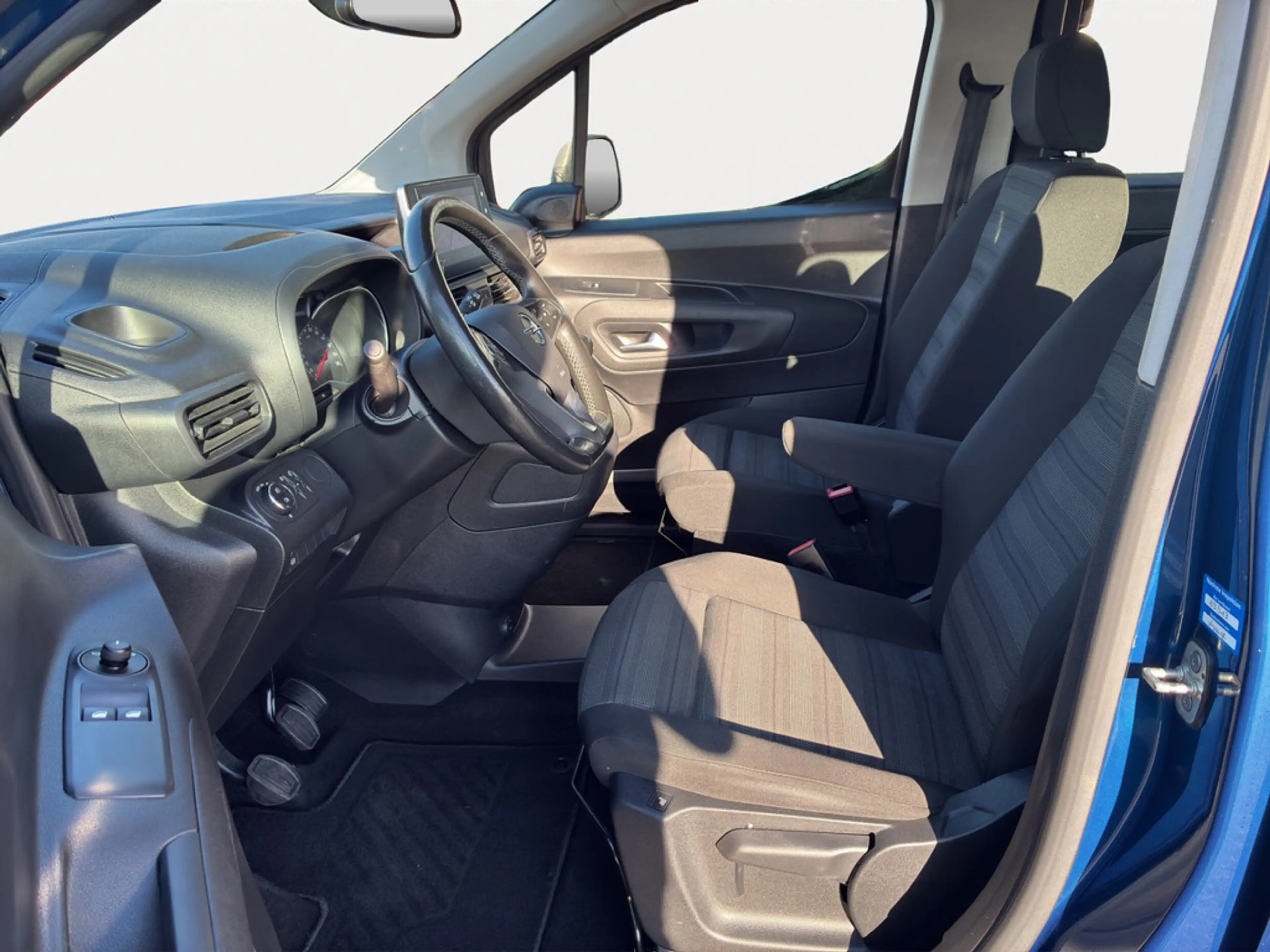Opel Combo Life E 1.2 Edition | NAVI | AHK | SHZ — photo 8