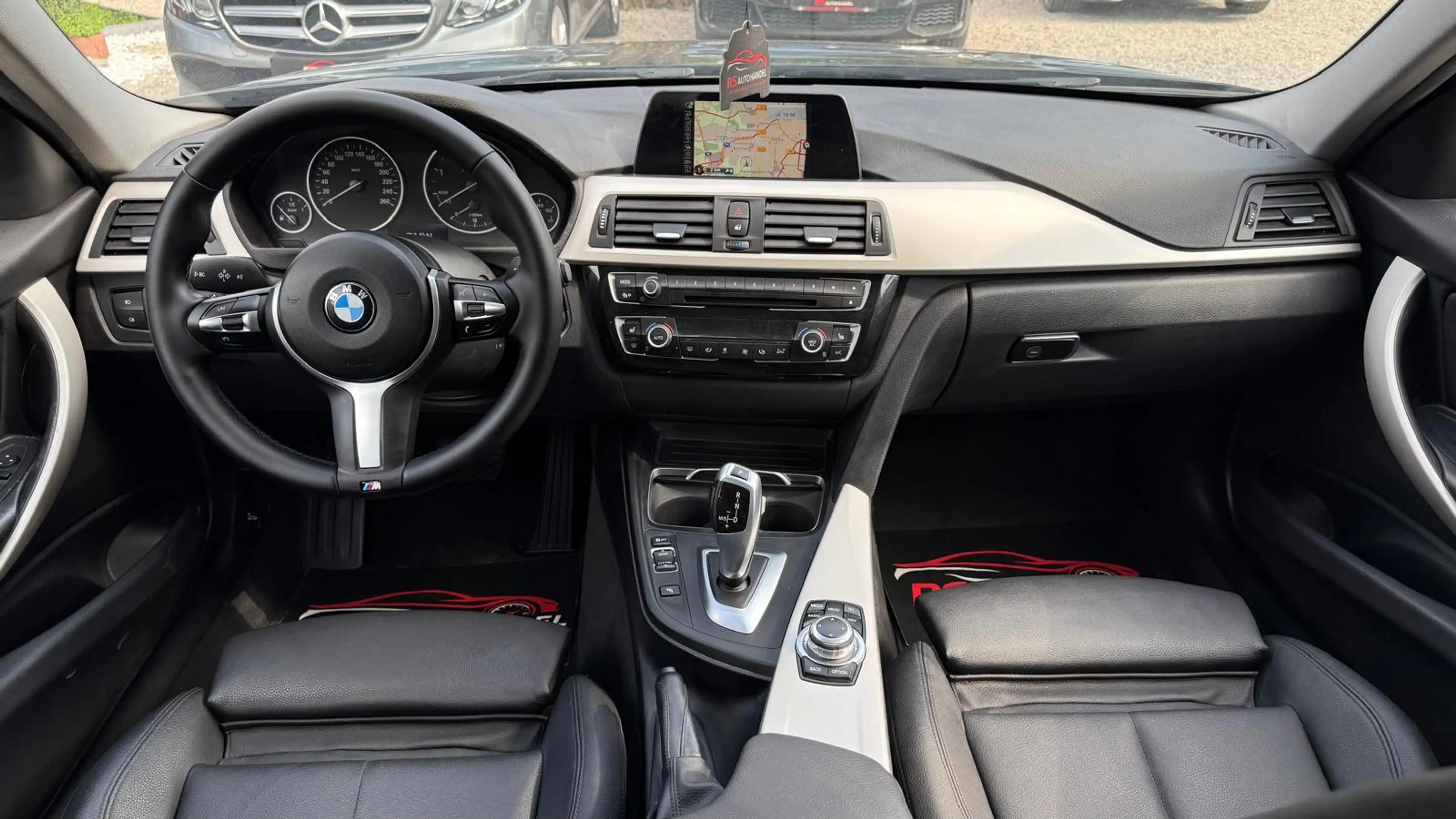 BMW 330 d Sport /Navi/AHK/Leder/TEMP — photo 2