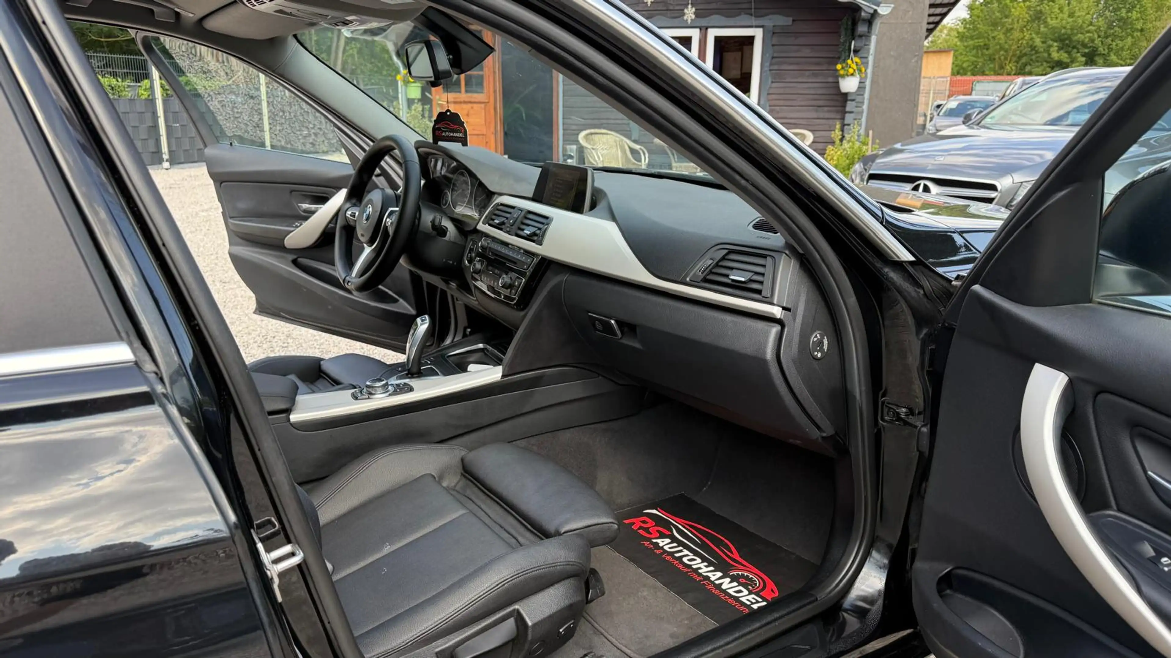 BMW 330 d Sport /Navi/AHK/Leder/TEMP — photo 15