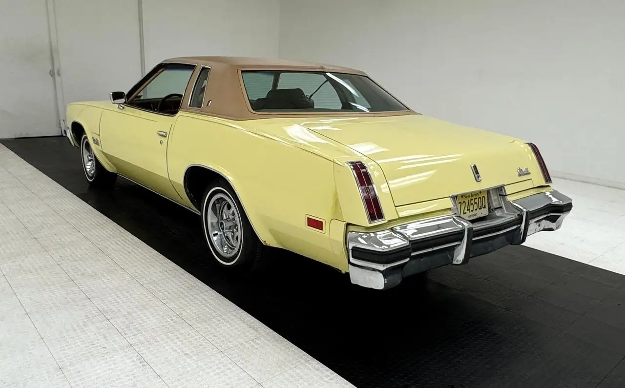 Oldsmobile Cutlass Salon Hardtop, foto 3