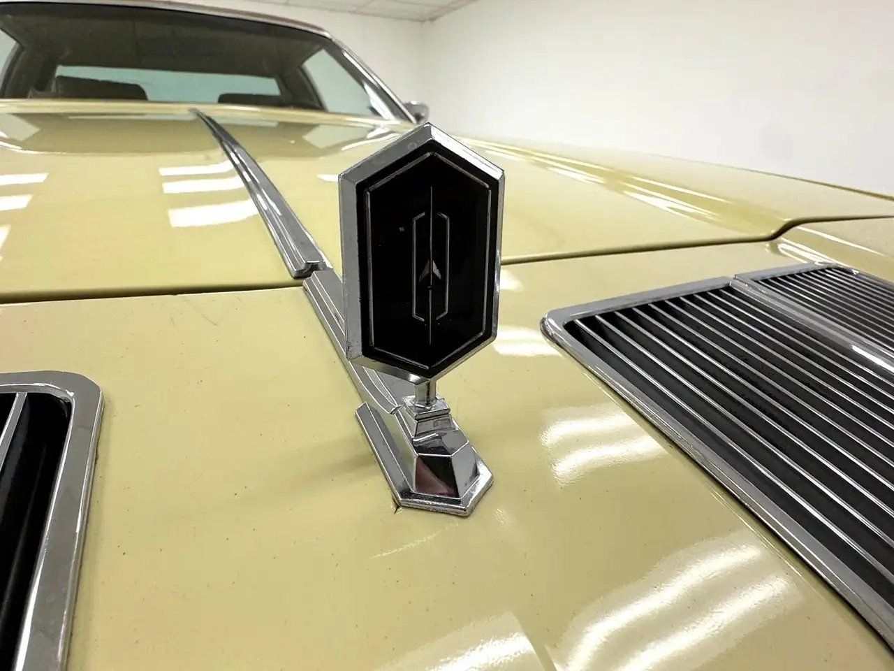 Oldsmobile Cutlass Salon Hardtop, foto 10