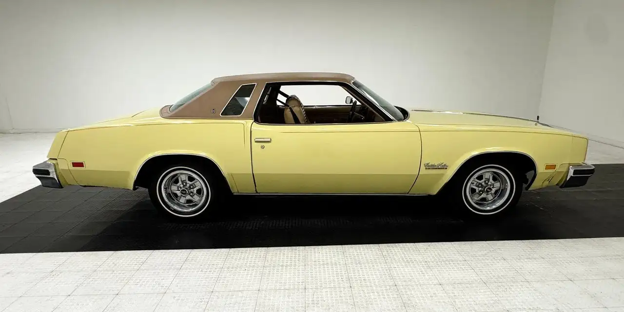 Oldsmobile Cutlass Salon Hardtop, foto 6