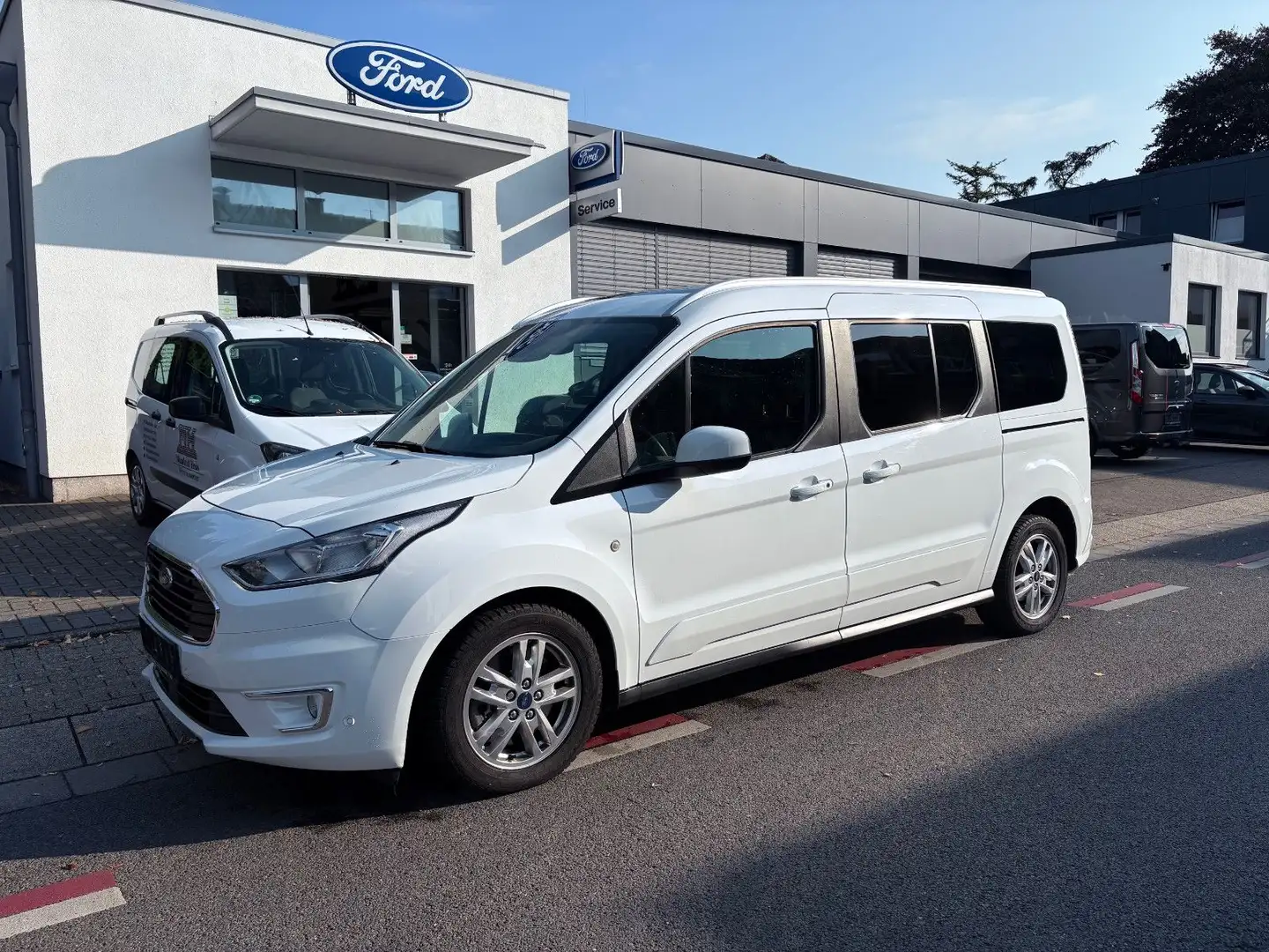 Ford Grand Tourneo Tourneo Connect Titanium-WENIG KM!-AHK-7Sitzer Weiß - 1