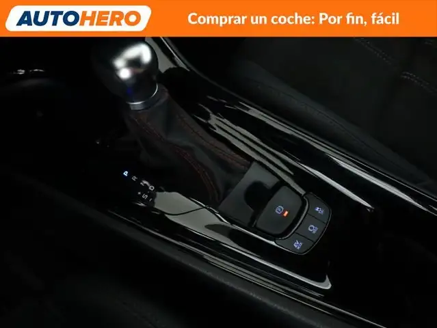 Toyota C-HR view 26