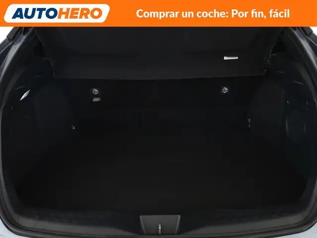 Toyota C-HR view 18