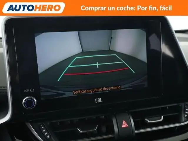 Toyota C-HR view 20