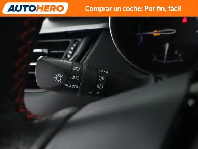 Toyota C-HR view 29