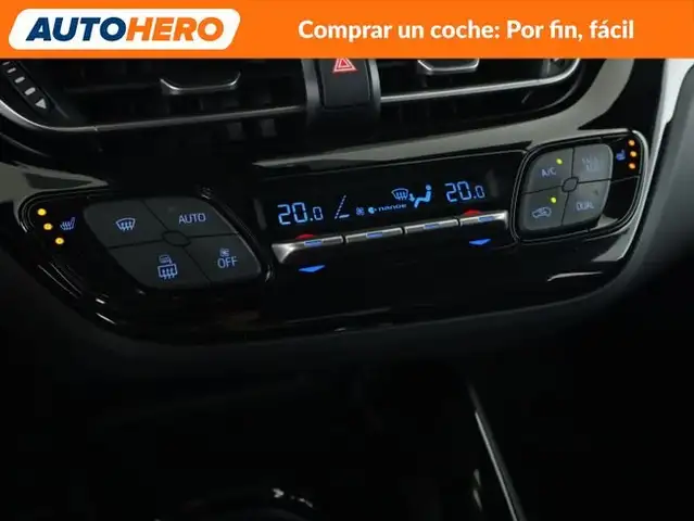 Toyota C-HR view 25