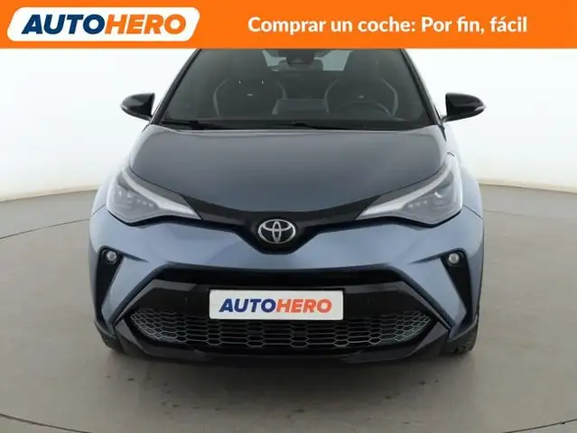 Toyota C-HR view 9