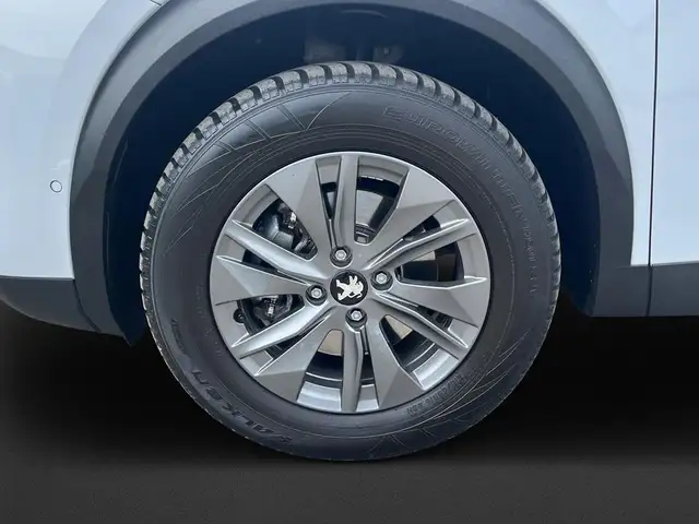 Peugeot 2008 view 10