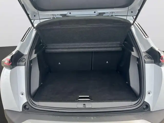 Peugeot 2008 view 9