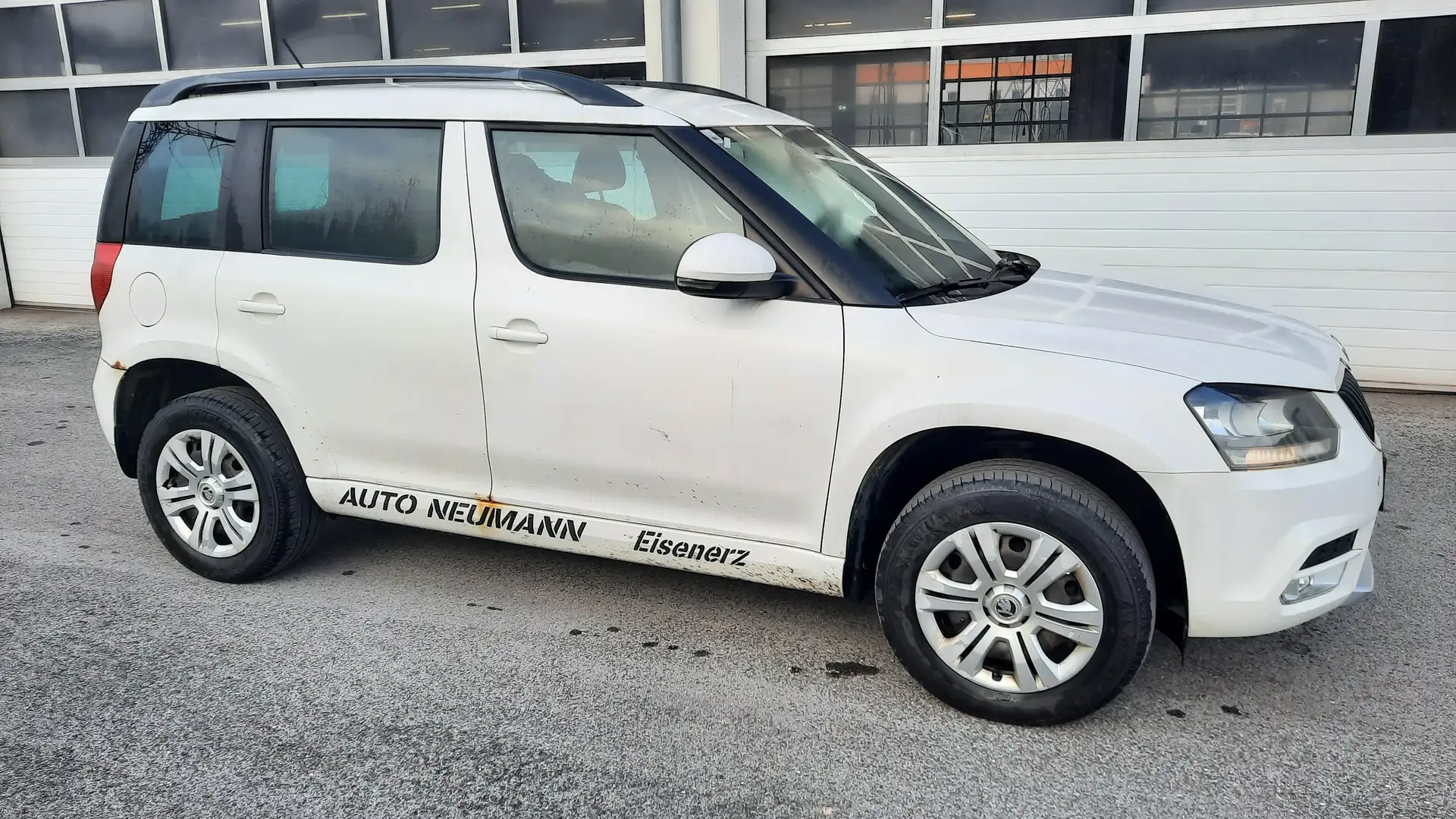 Skoda Yeti Yeti Active 1,2 TSI Active Weiß - 2