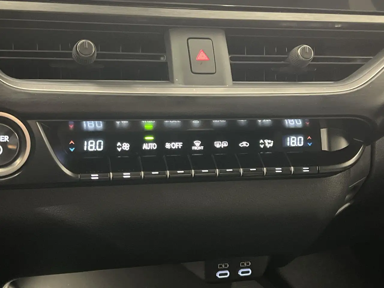 Lexus UX fotografie Lexus UX