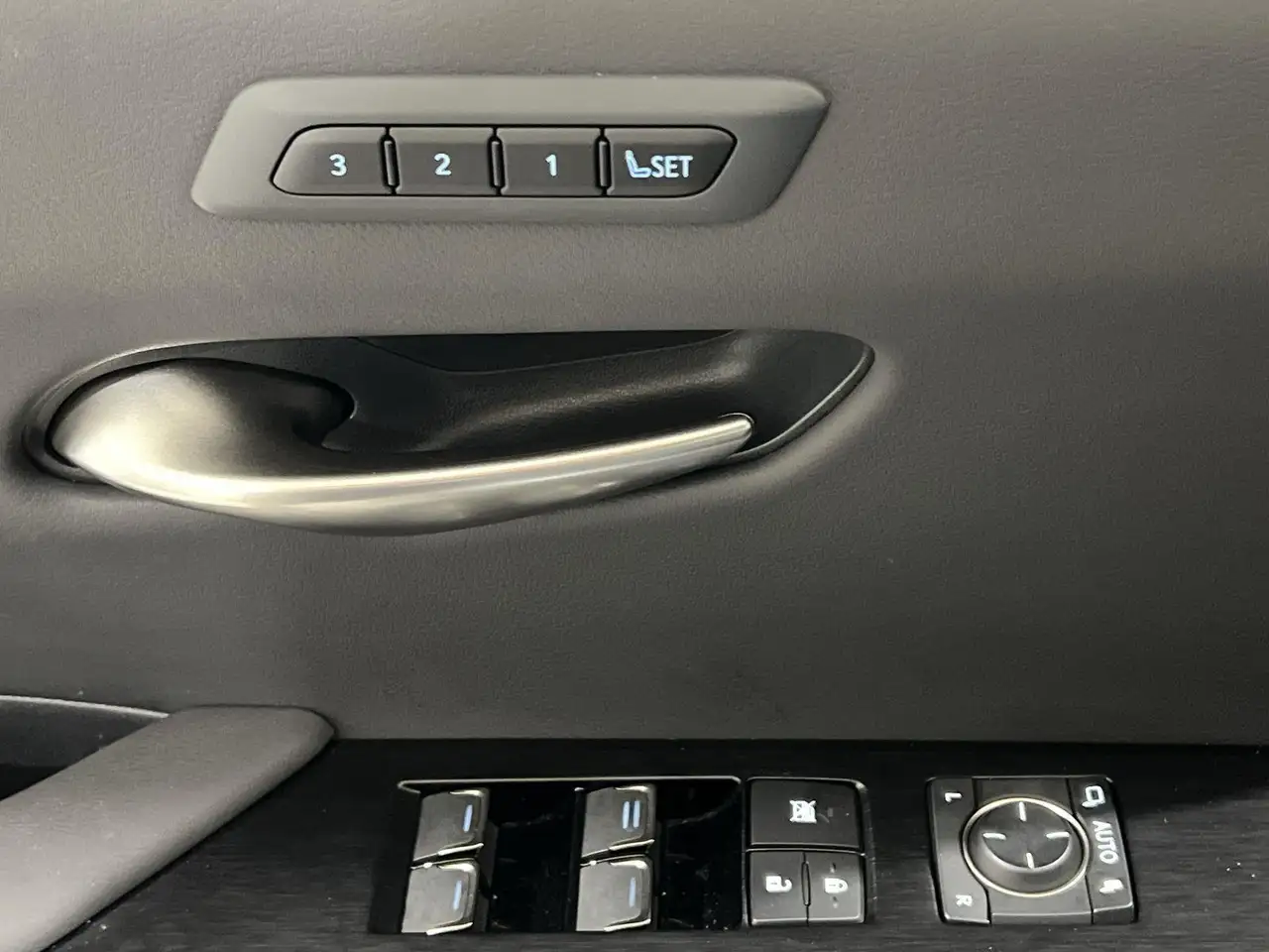 Lexus UX fotografie Lexus UX