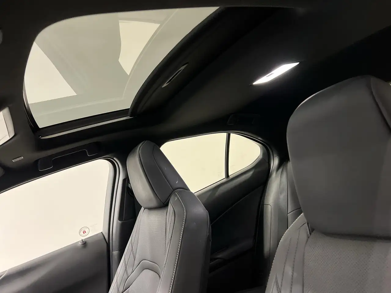Lexus UX fotografie Lexus UX
