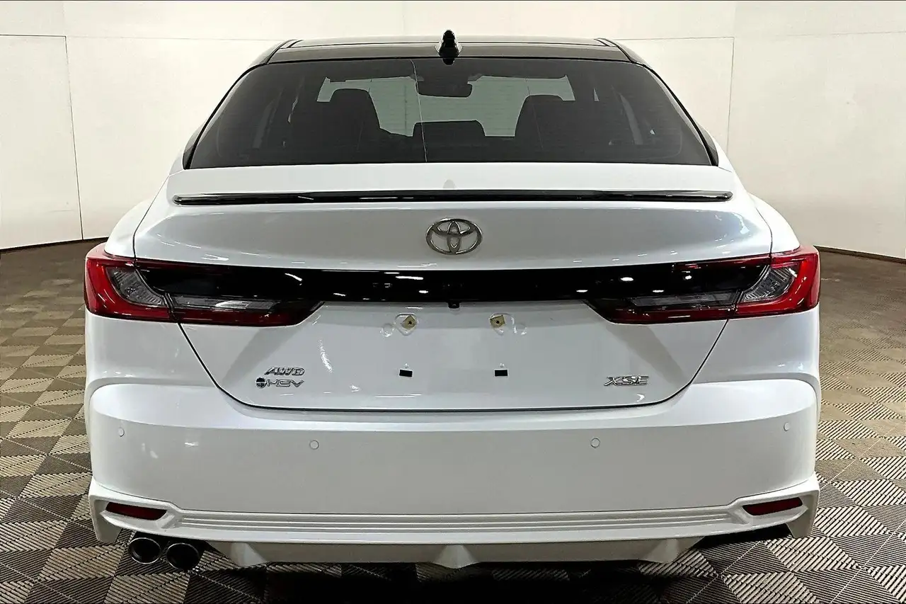 Toyota Camry снимка Toyota Camry