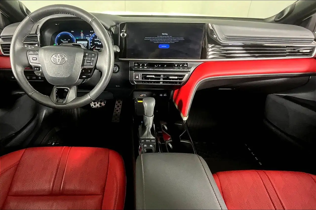Toyota Camry снимка Toyota Camry