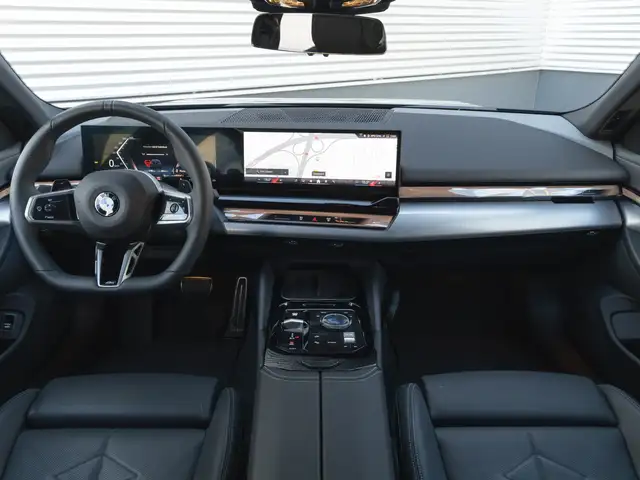 BMW M view 14