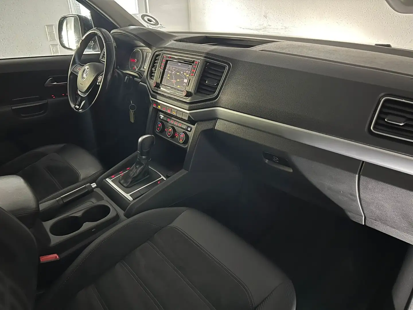 Volkswagen Amarok Highline DoubleCab 4Motion/19% MwSt./AHK Schwarz - 2