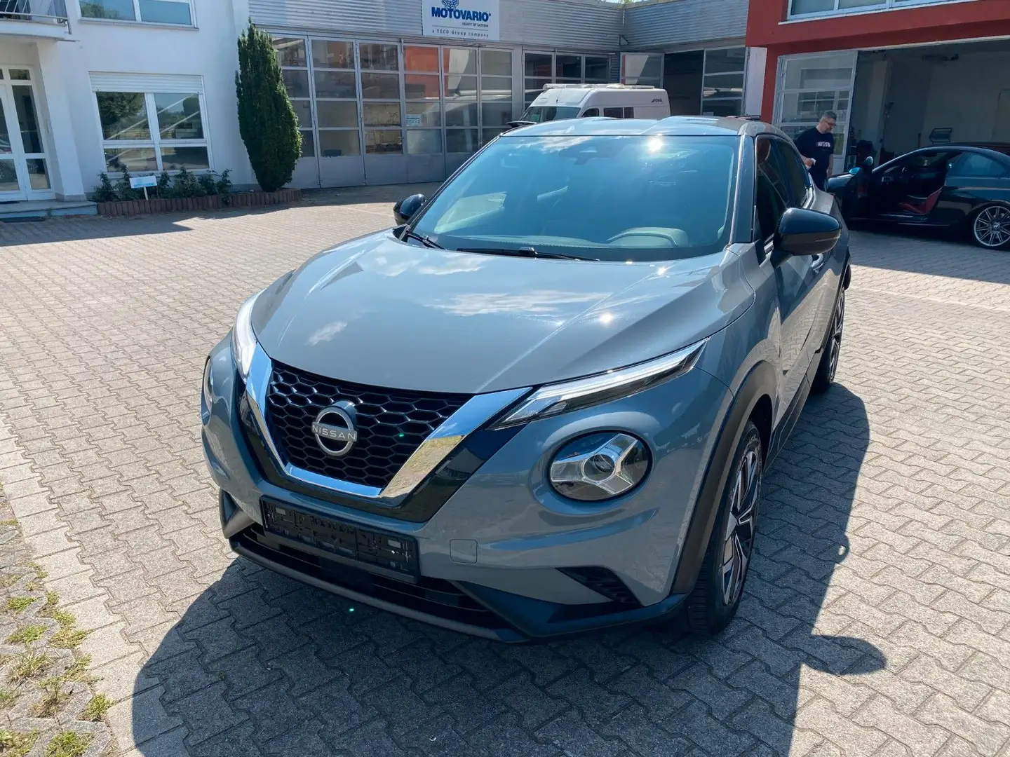 Nissan Juke Acenta/Rückfahrkamera/LED/AppleCarplay Gris - 1